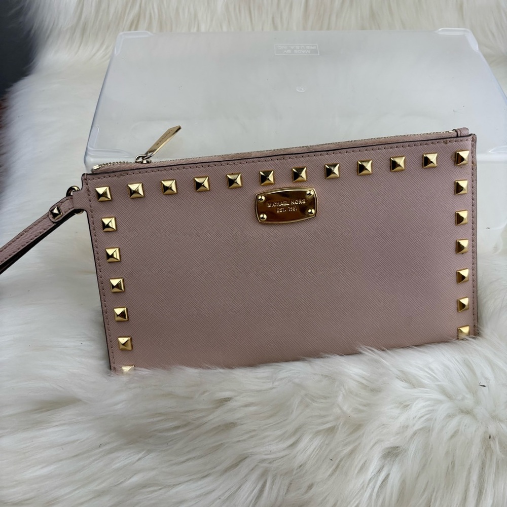 MICHAEL Michael Kors PINK STUDED WRIST BAG